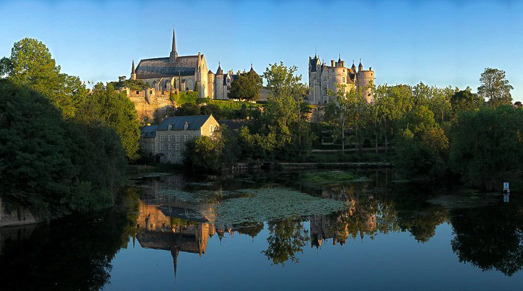 Montreuil-Bellay Chateau and River panorama